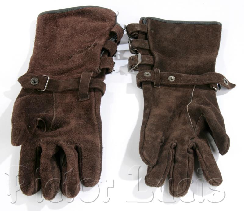 370-larp-gloves-2