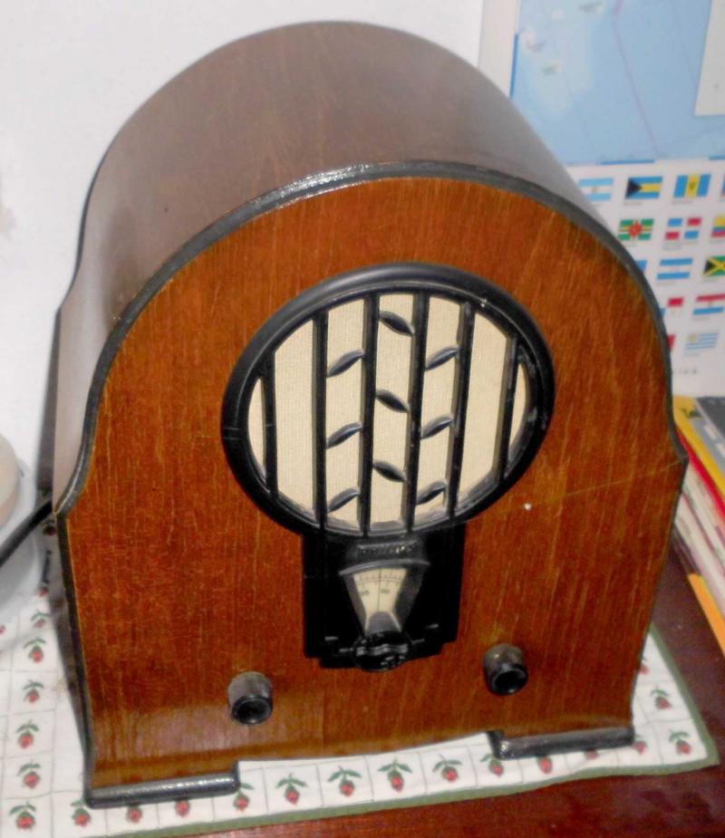 469phillips-antik-radio-2